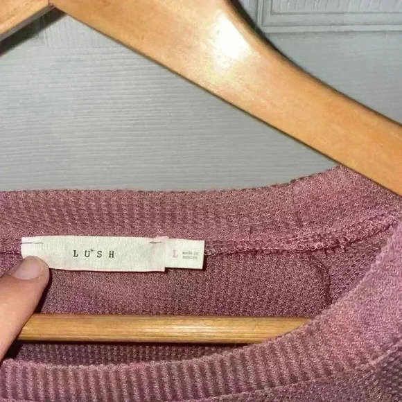 Lush Mauve Pink Rouched Long Sleeve Top, size Large - Picture 3 of 3
